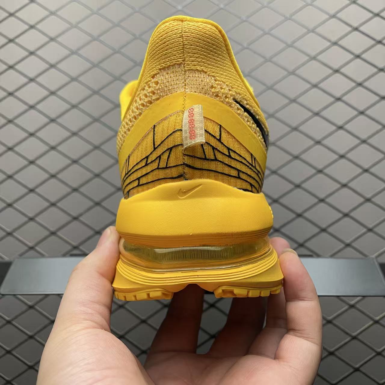 Nike Pegasus Premium "Volt" – High-Vis Performance