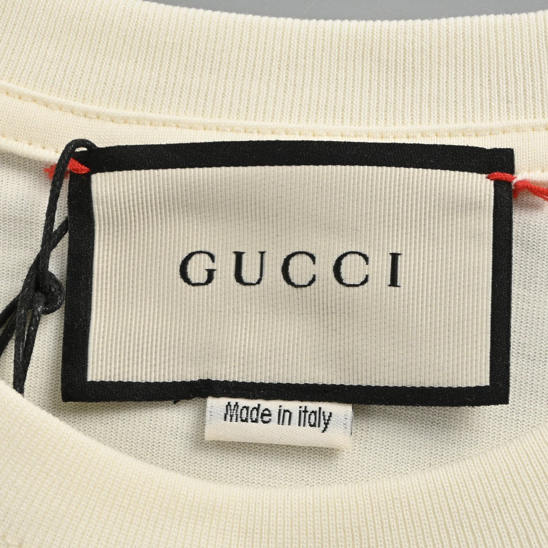 Gucci Cream T-Shirt with Heart Graphic