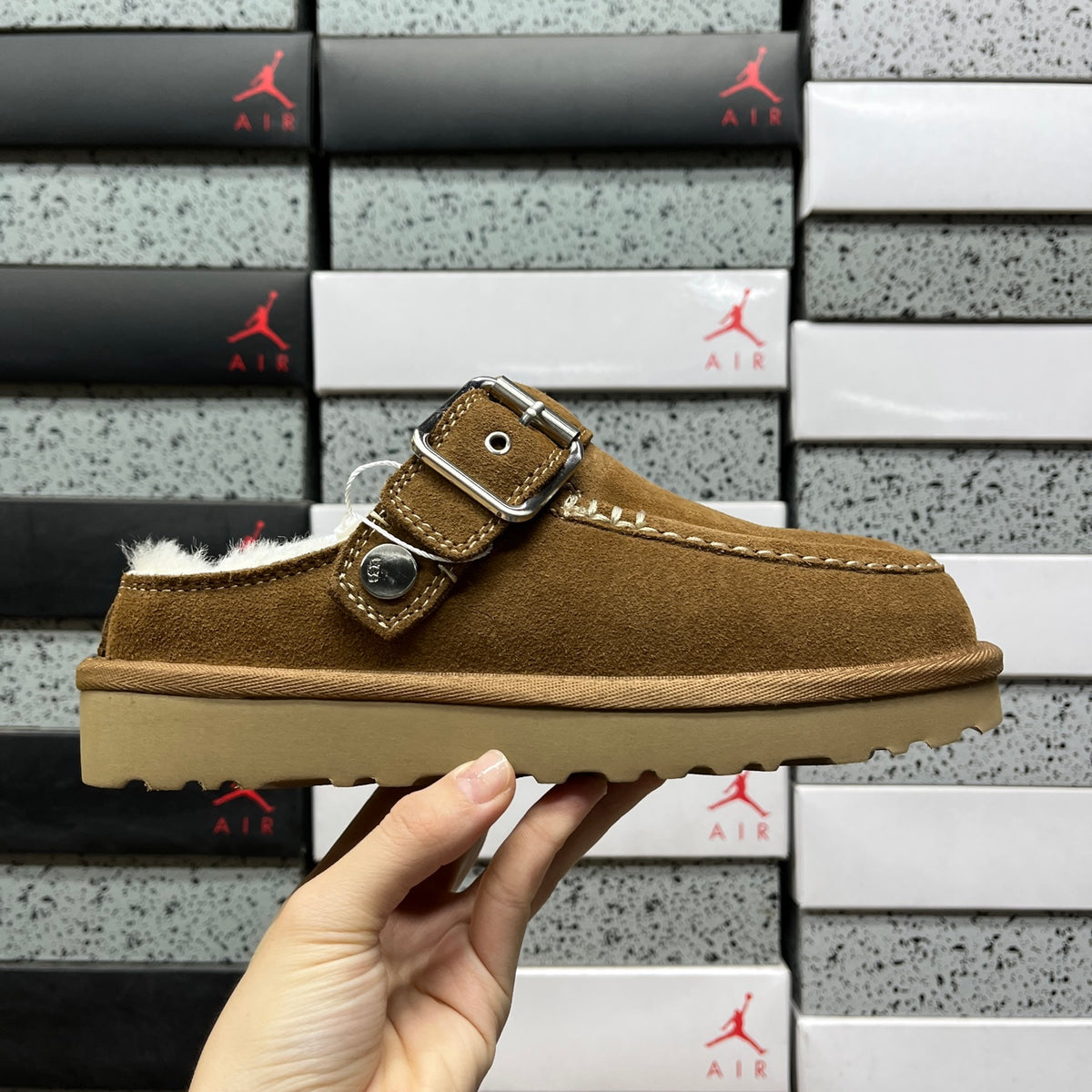 UGG Goldenstar Hi Clog in Chestnut