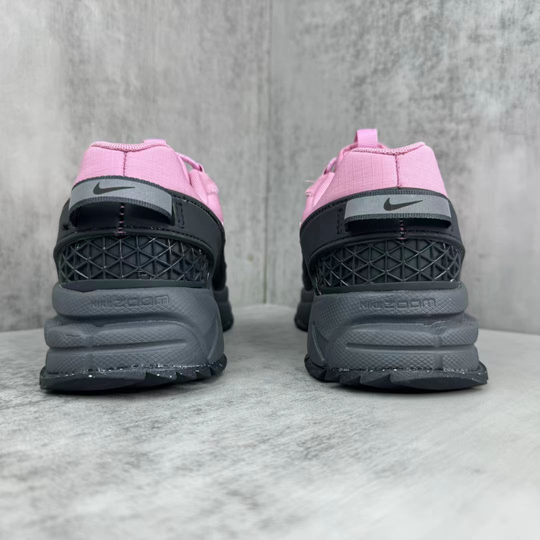 Nike Zoom Vomero 5 Roam "Black/Pink" – Utilitarian Edge