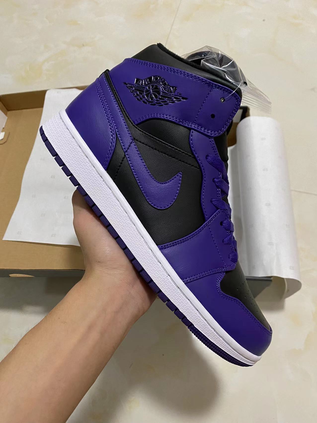 Air Jordan 1 Mid "Purple Black"
