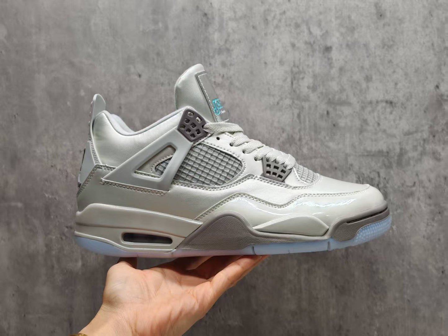 Air Jordan 4 Retro 'Cool Grey'
