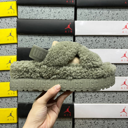 UGG Classic Snow Boot in Green