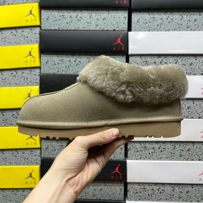 UGG Classic Mini Snow Boot in Green
