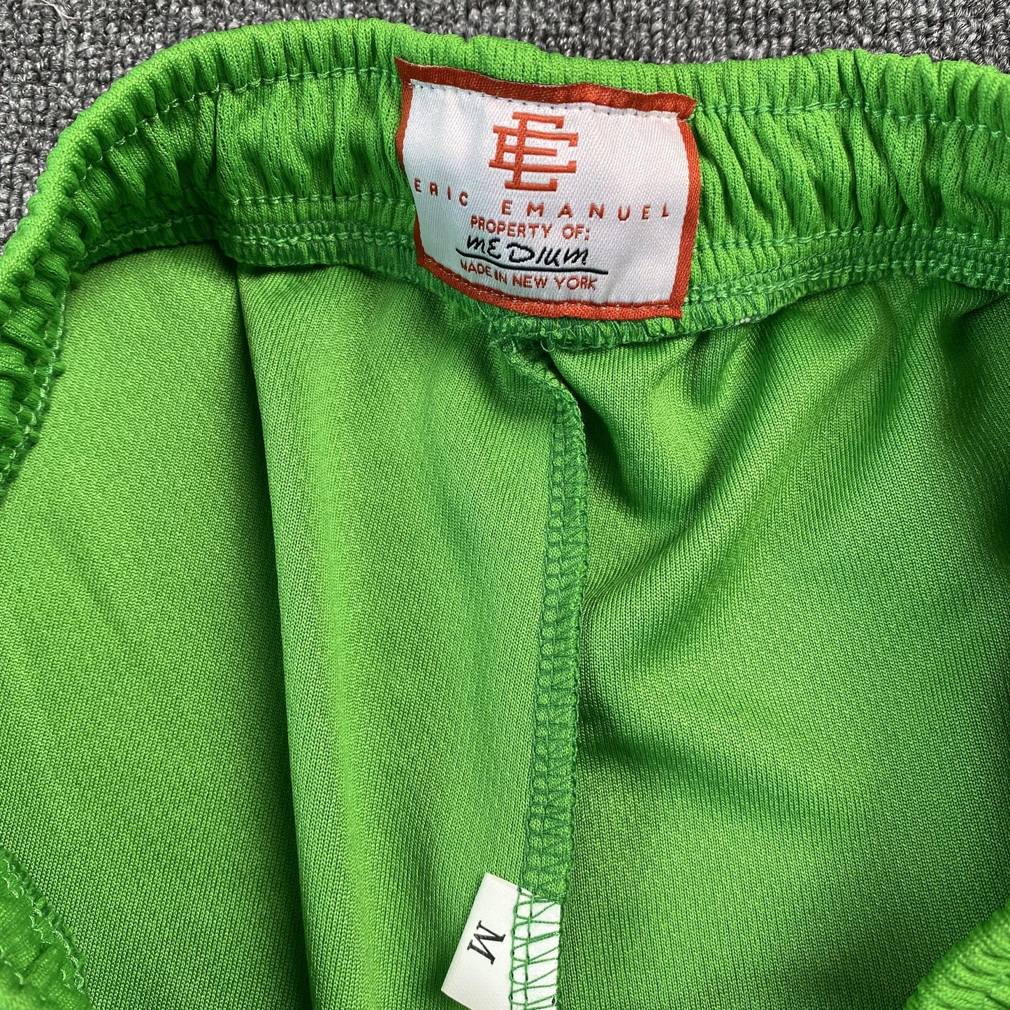 ERIC EMANUEL EE BASIC SHORTS SLIME GREEN/BLACK