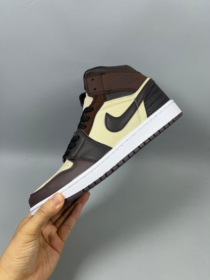 Air Jordan 1 Mid "Brown/Sail/Black"