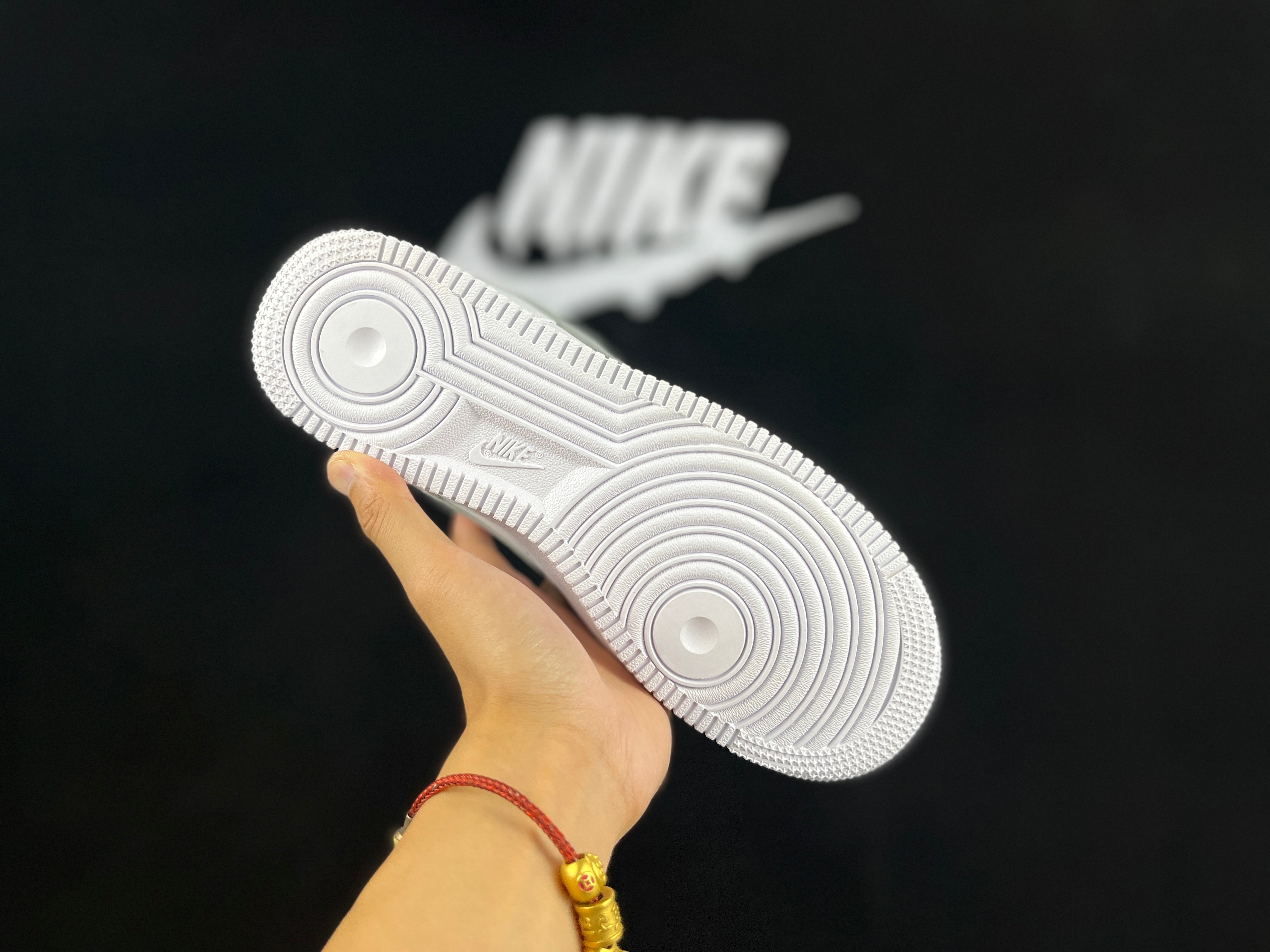 NIKE AIR FORCE 1 "Mini Swoosh White/Grey"