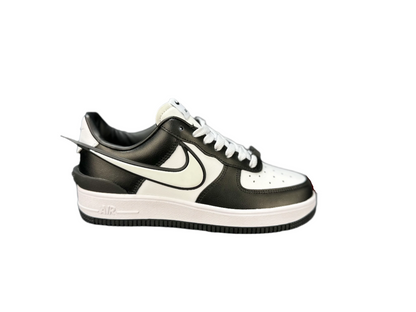 NIKE AIR FORCE 1 "Big Swoosh White/Black"