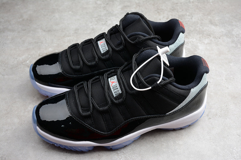 AIR JORDAN 11 RETRO BLACK/INFRARED 23-PR PLATINUM