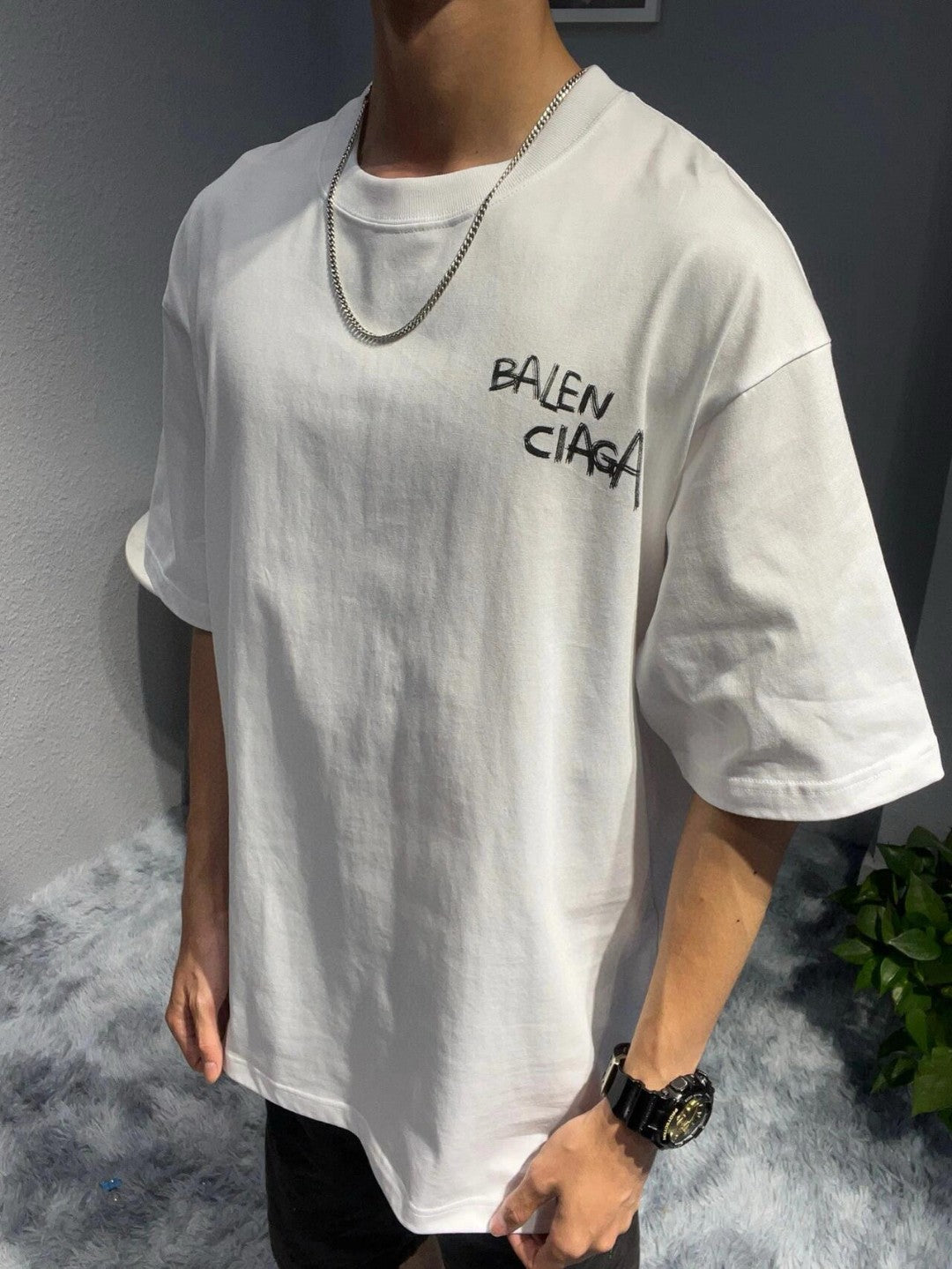 Ba*len*cia*ga graffiti logo white t-shirt