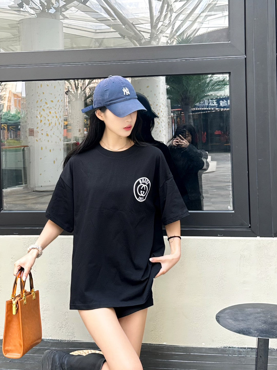 G*u*i 1921 logo graphic t-shirt (black)