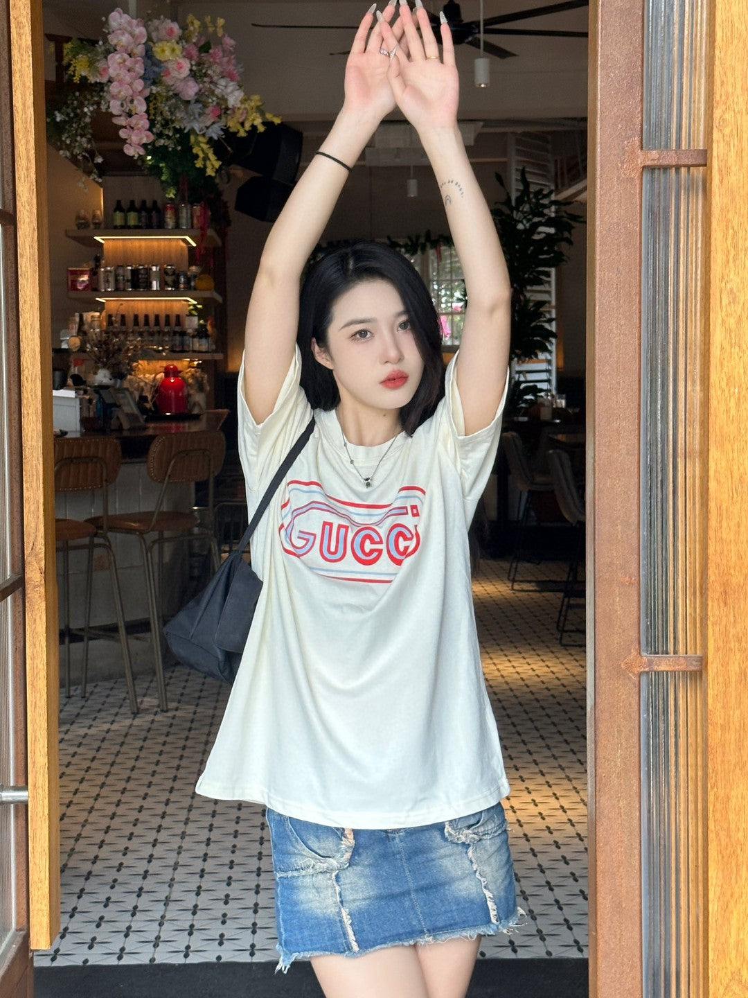 G*u*i vintage logo t-shirt