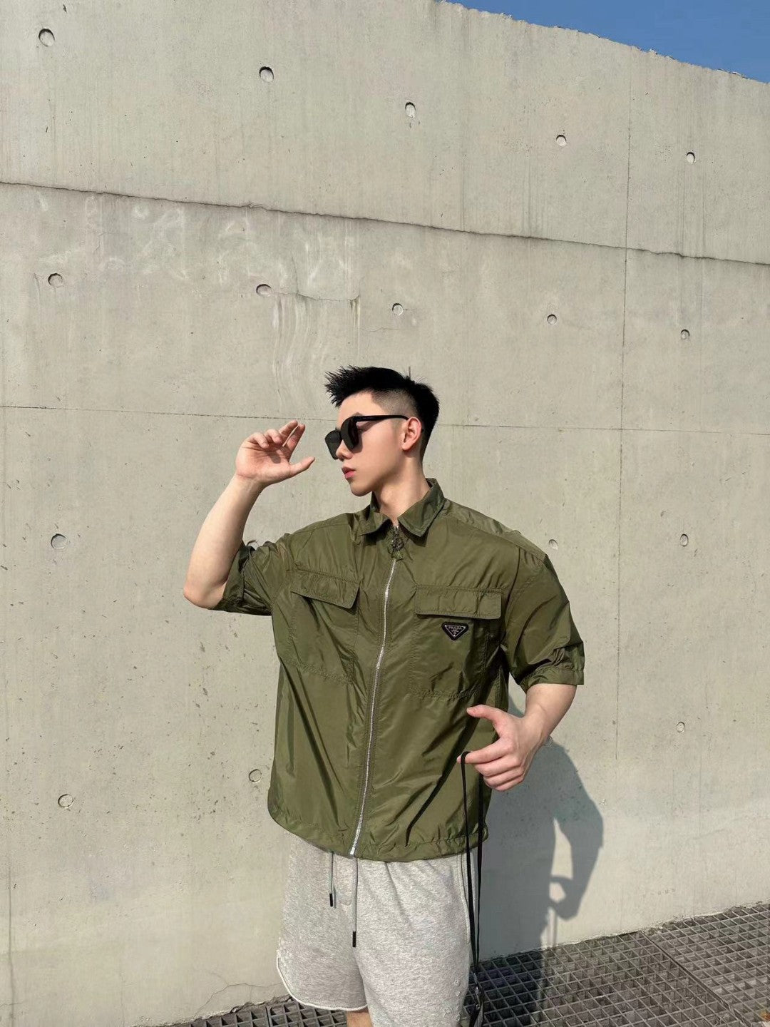 Pra*a olive green short-sleeve jacket