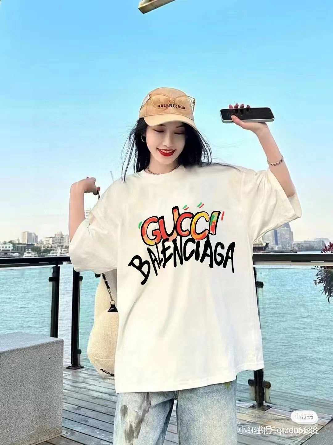 g*u*i x Ba*len*cia*ga collaboration t-shirt (white)