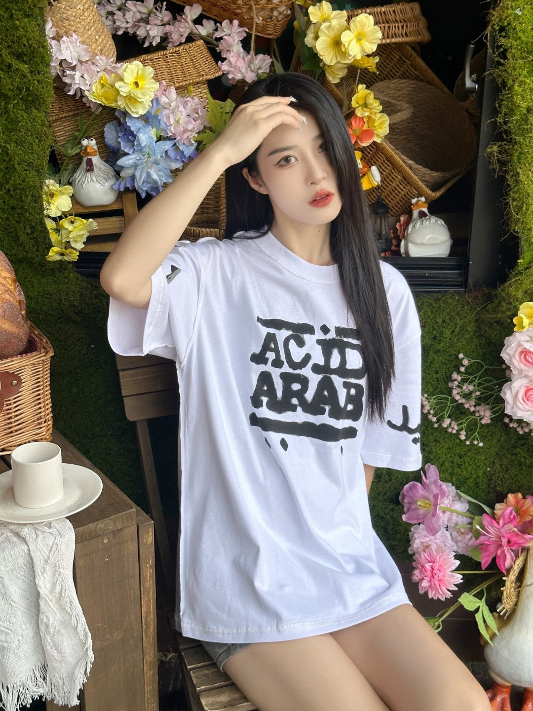 Ba*len*cia*ga acid arab t-shirt (white)