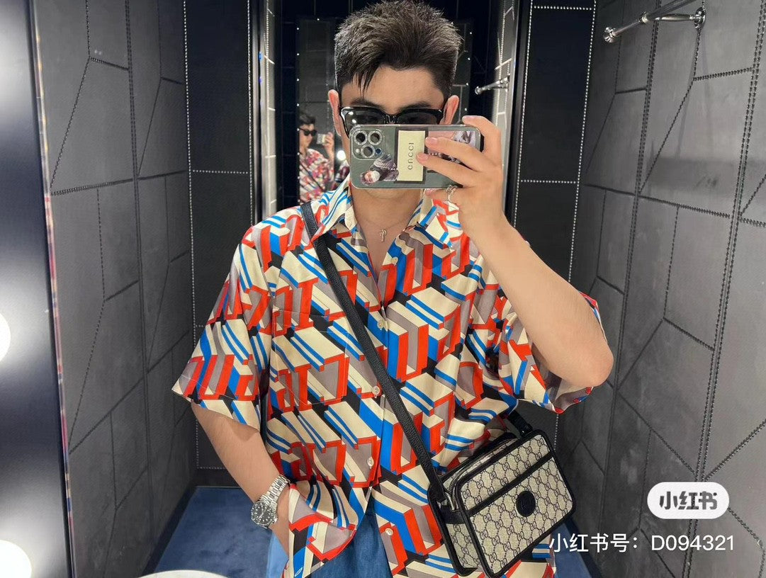 G*u*i geometric logo print shirt