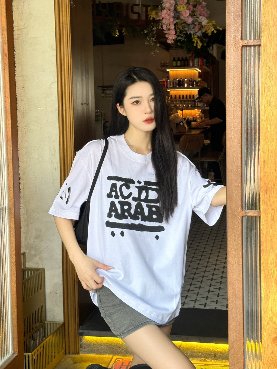 Ba*len*cia*ga acid arab white t-shirt