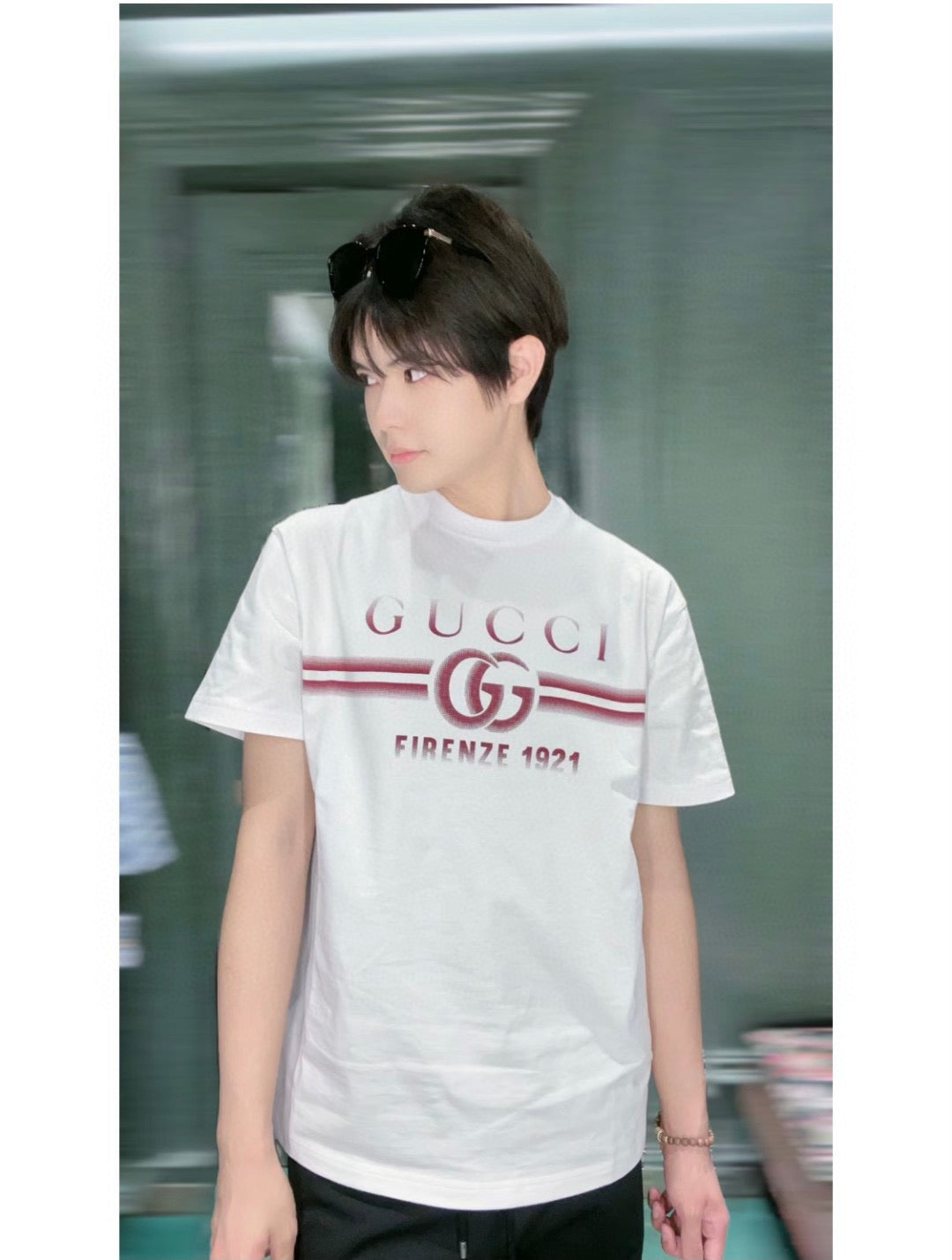 G*u*i white t-shirt with firenze 1921 logo