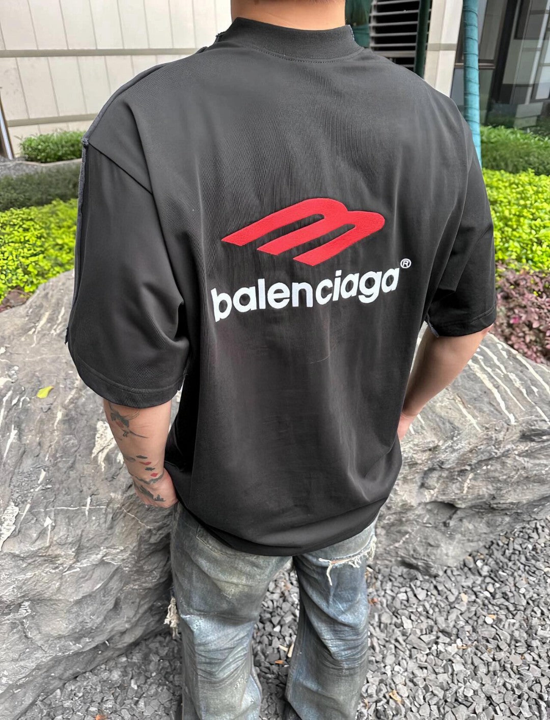 Ba*len*cia*ga bold logo black t-shirt