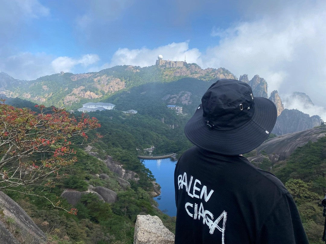 Balenciaga Graffiti Logo Black T-Shirt