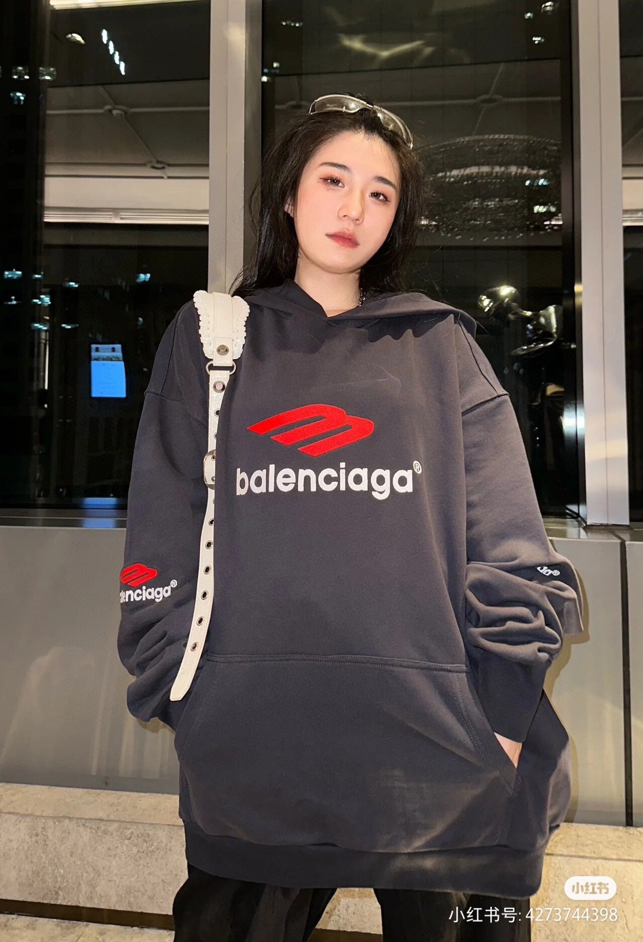 Ba*len*cia*ga black hoodie