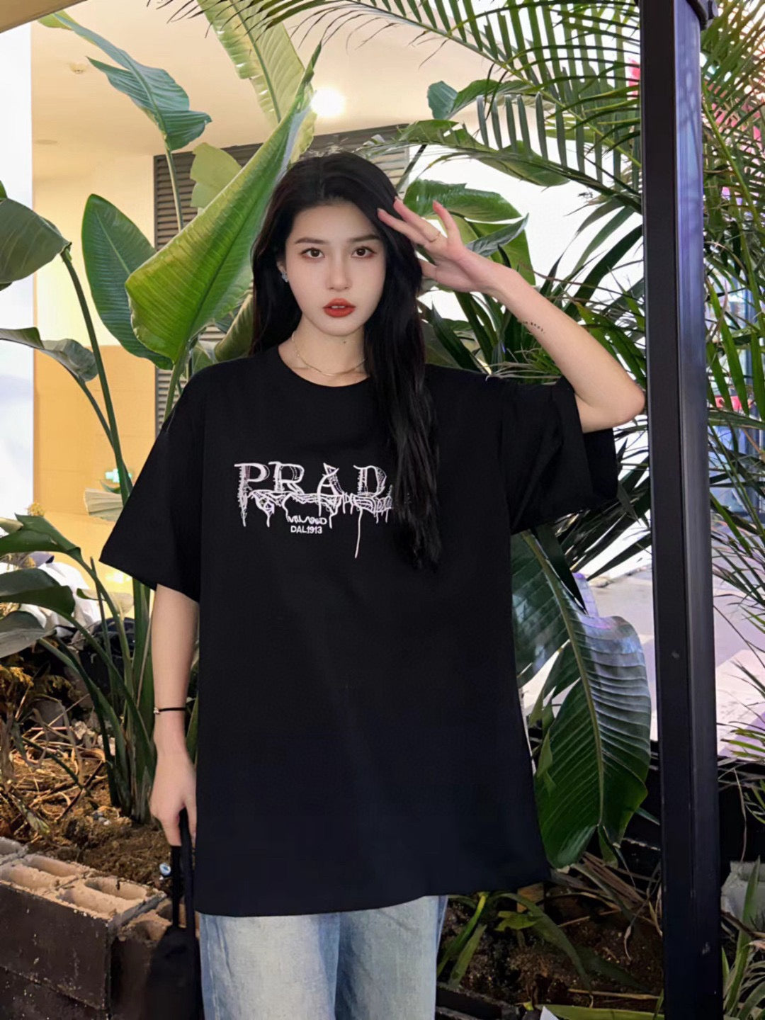 Pra*a graphic logo t-shirt (black)