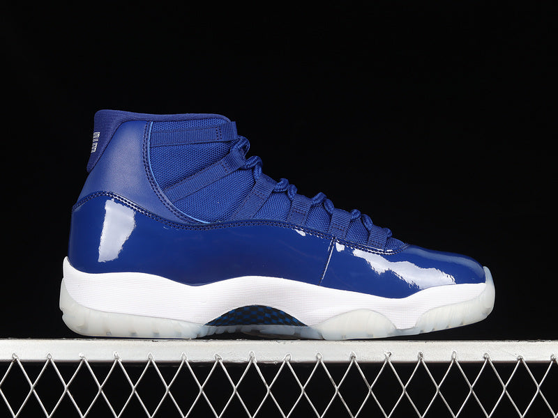 AIR JORDAN 11 RETRO MIDNIGHT NAVY/WHITE