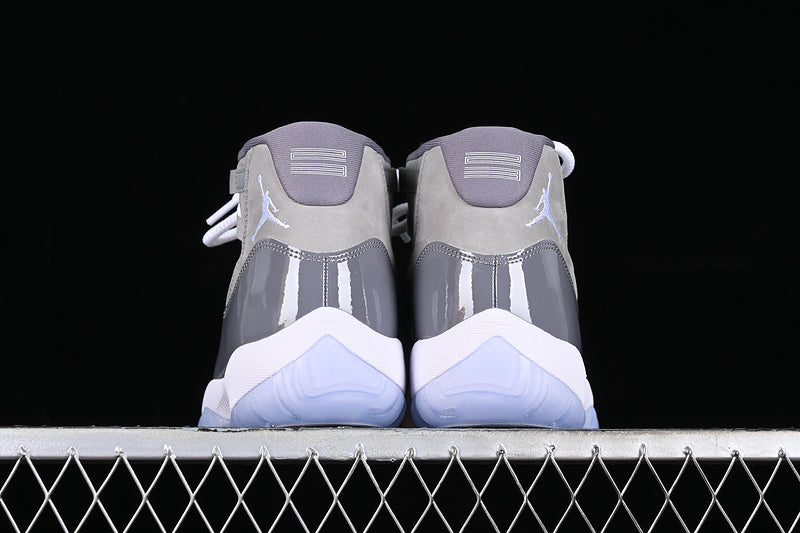 AIR JORDAN 11 RETRO 2021 MEDIUM GREY