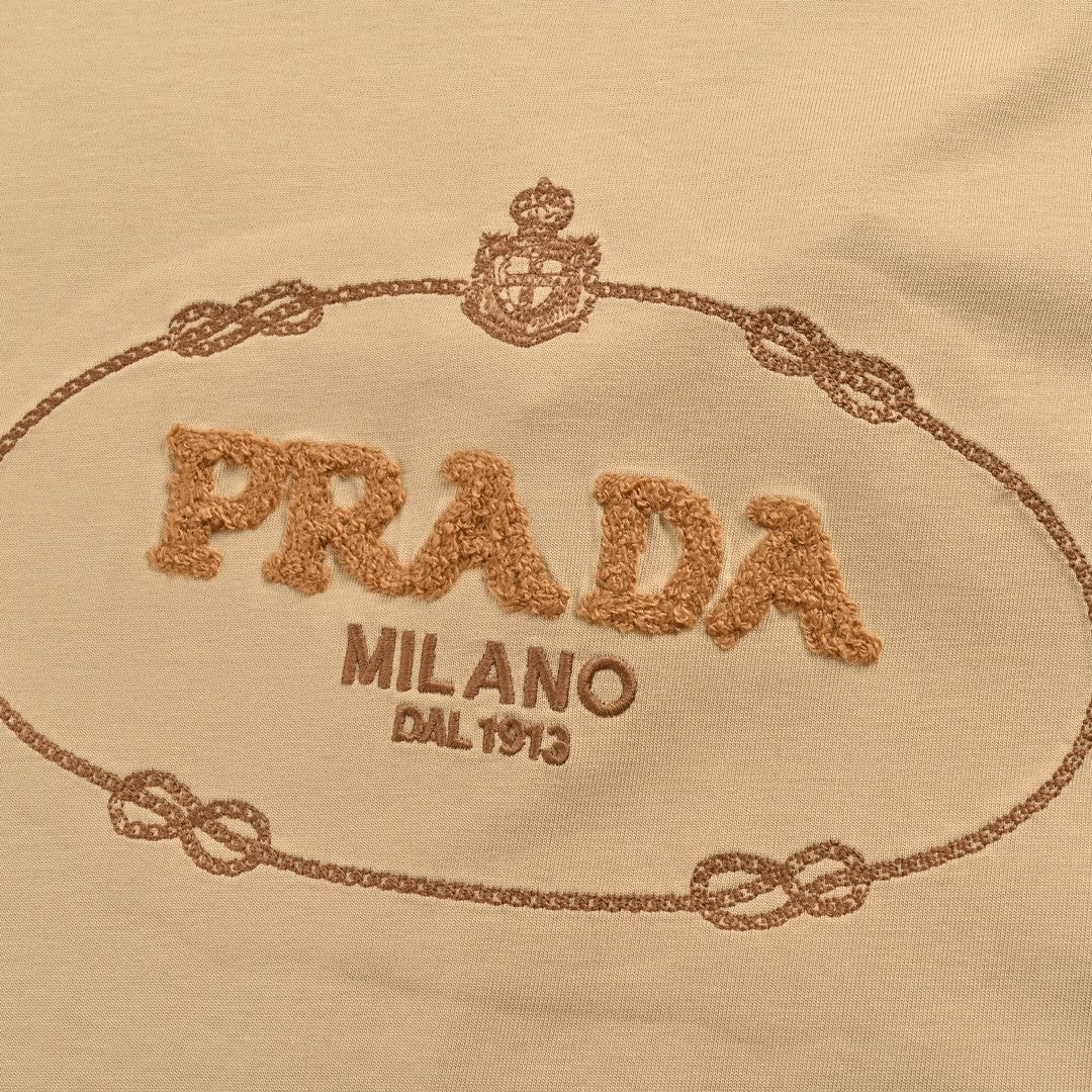 Pra*a milano beige logo t-shirt