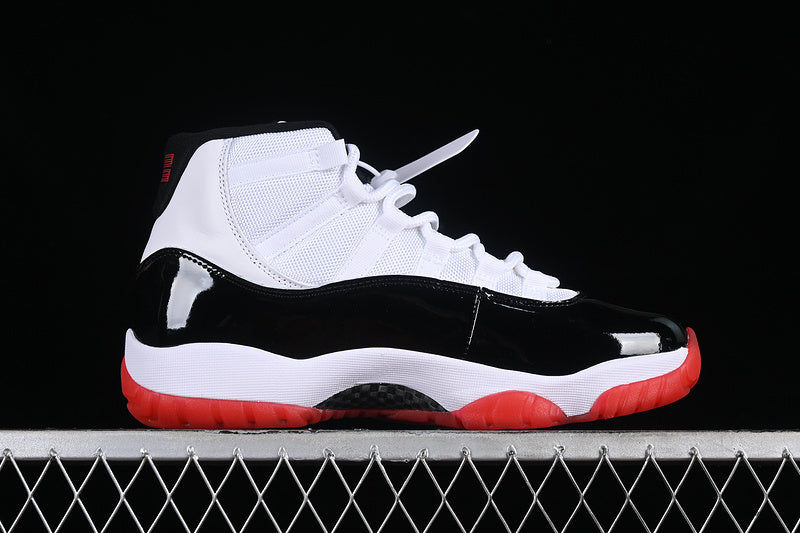 AIR JORDAN 11 RETRO BLACK/WHITE/RED