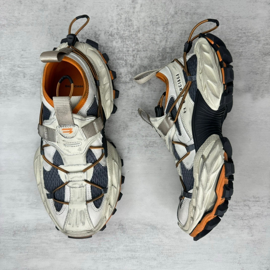 Balenciaga Hamp tons Sneaker in White/Black/Orange: Disruptive Contrast