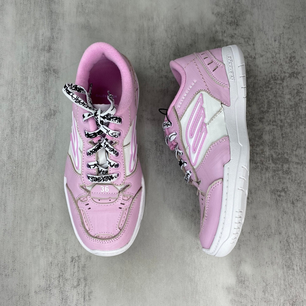 Balenciaga Hamp tons Sneaker in Pink: Disruptive Femininity