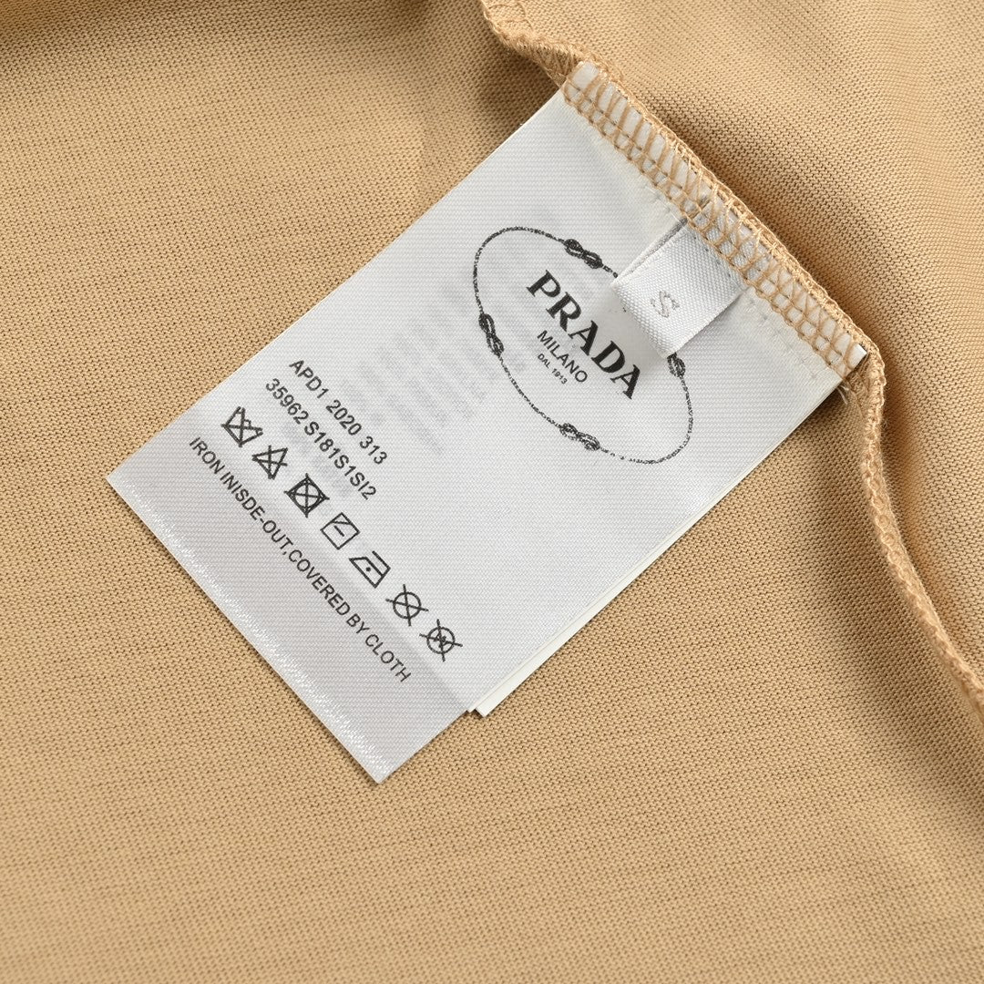 Pra*a milano beige logo t-shirt