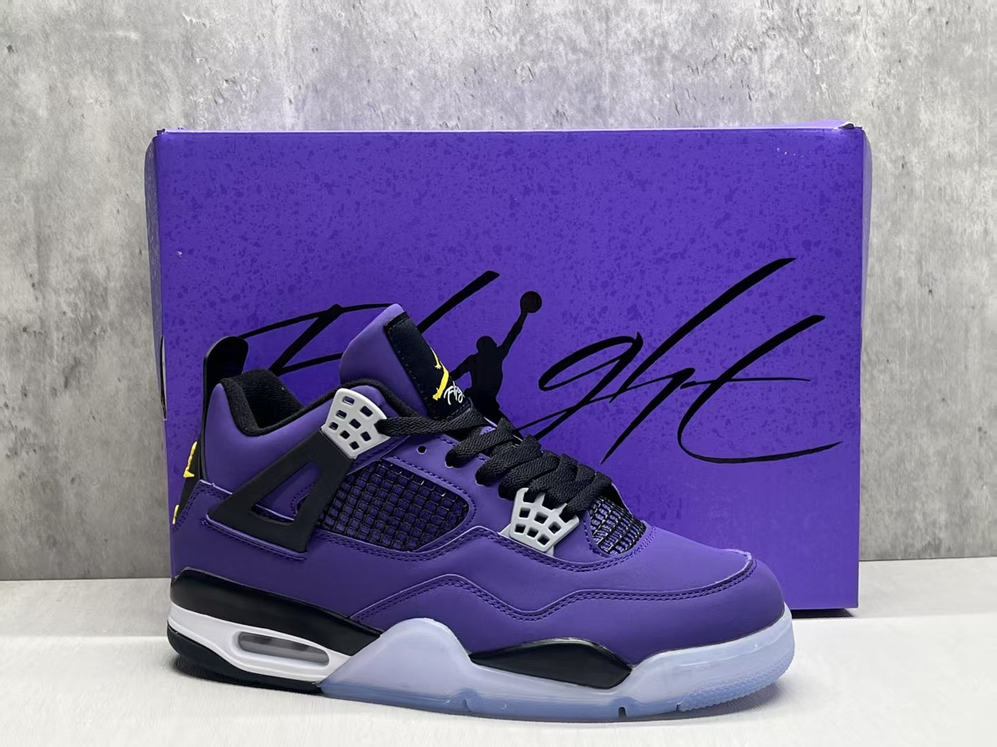 Air Jordan 4 Retro "Court Purple / Lakers"