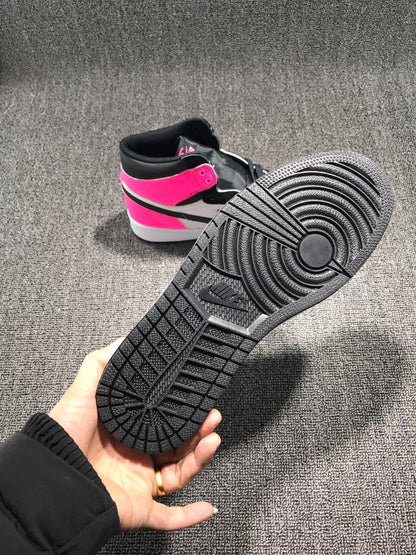 Air Jordan 1 Retro High OG 'Valentine's Day'