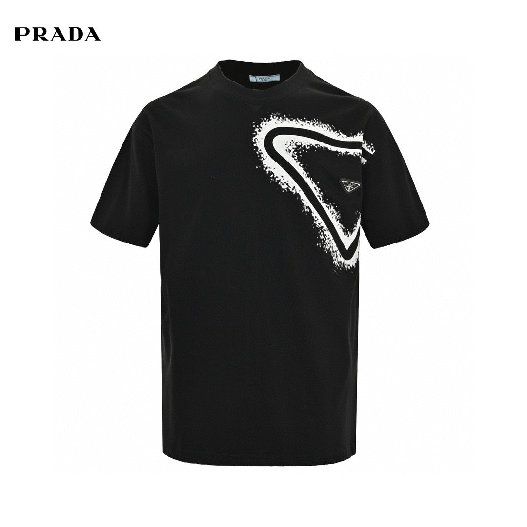 Pra*a triangle spray paint logo t-shirt (black)