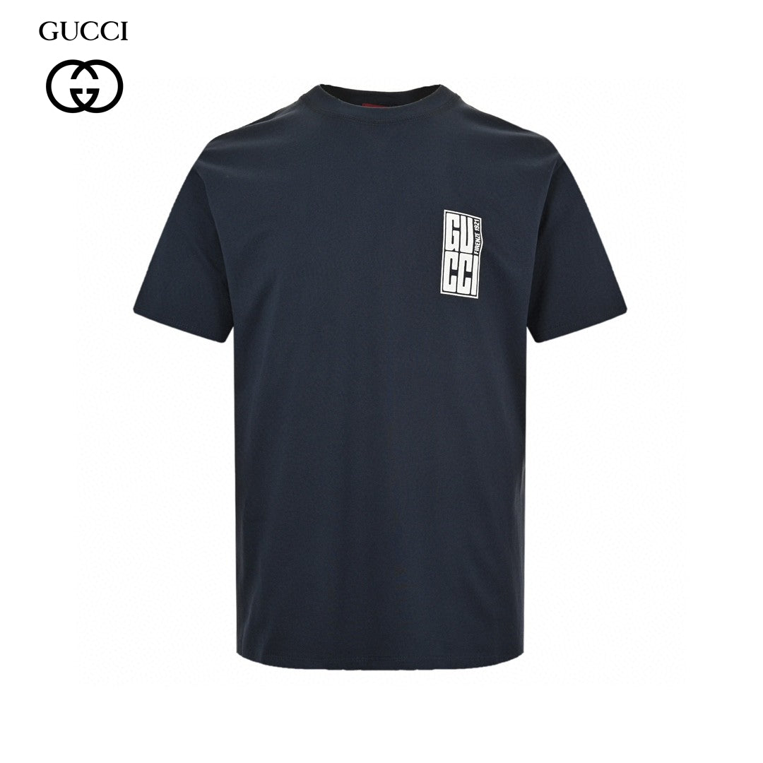 Gucci Navy Blue T-Shirt with Vertical Logo Patch Primereps