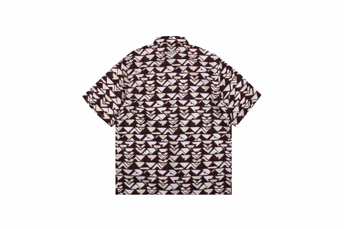 Ba*len*cia*ga patterned short sleeve shirt