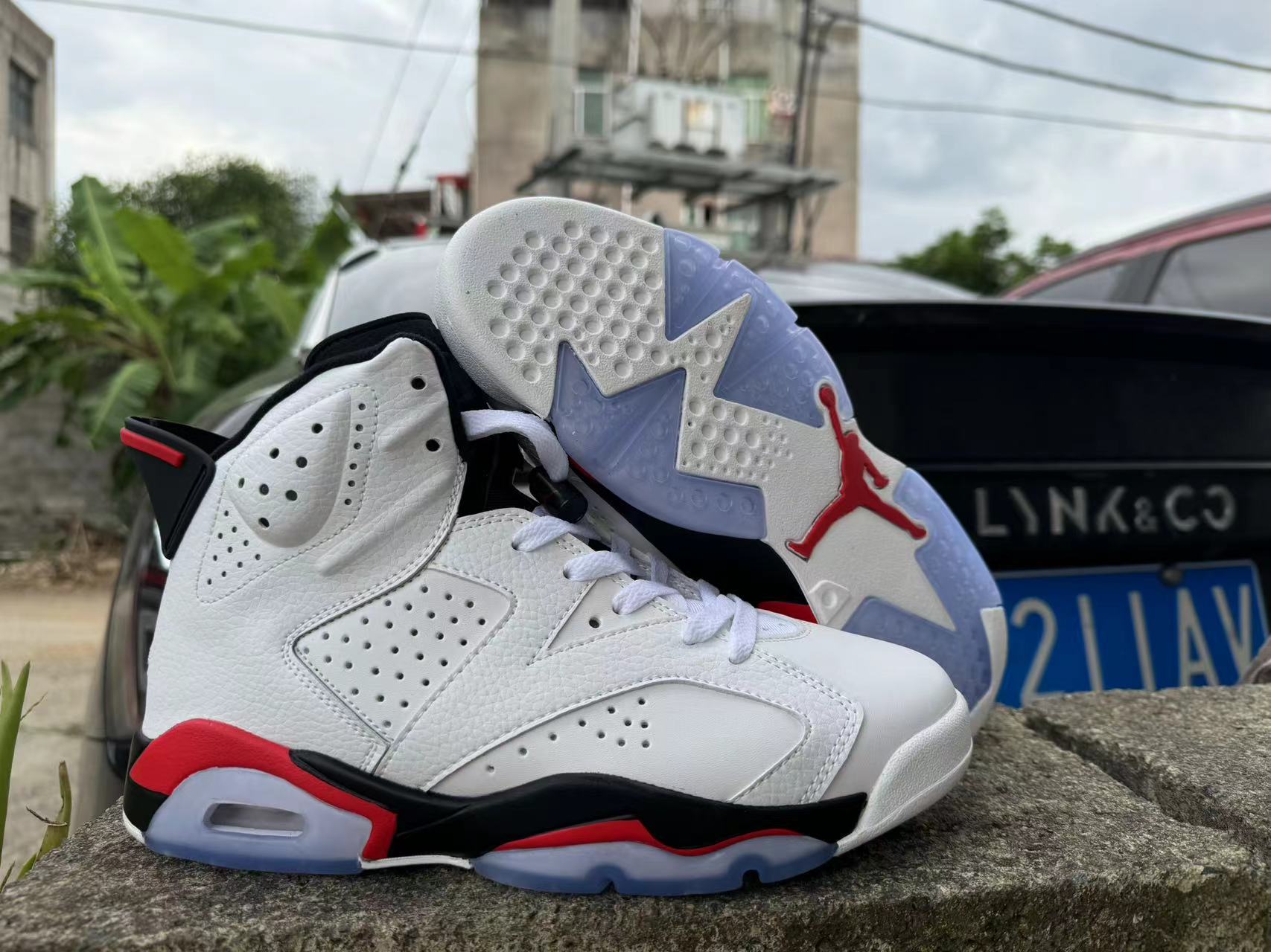 Jordan 6 "White/Infrared"