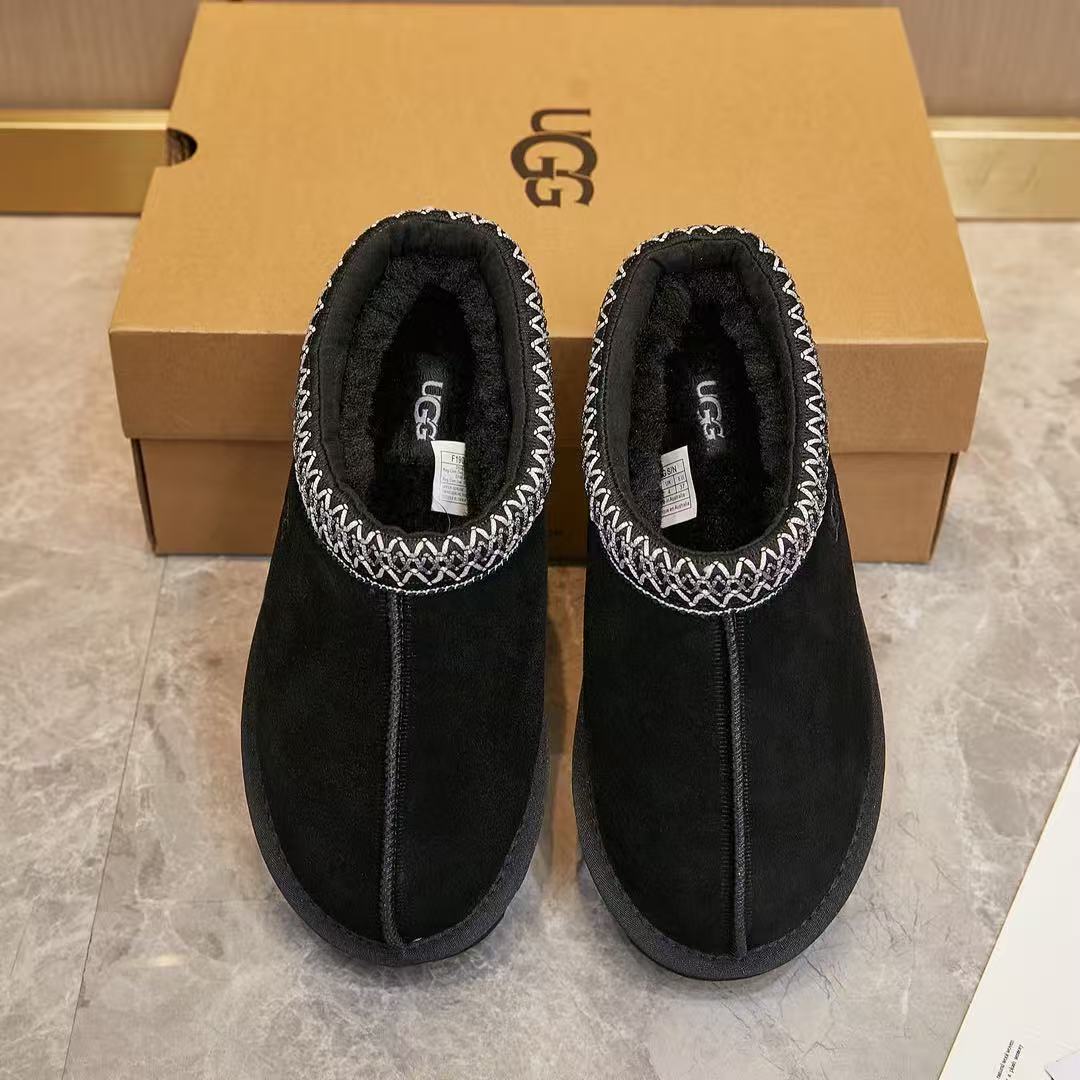 UGG black thick soled shoes (Copy)