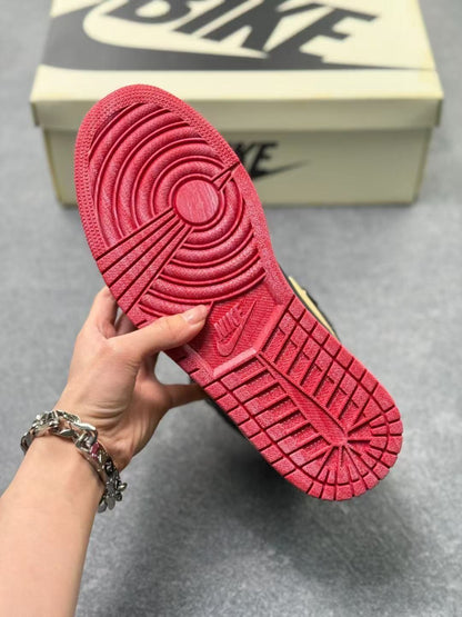AIR JORDAN 1 HIGH OG "BEIGE / BLACK / RED"