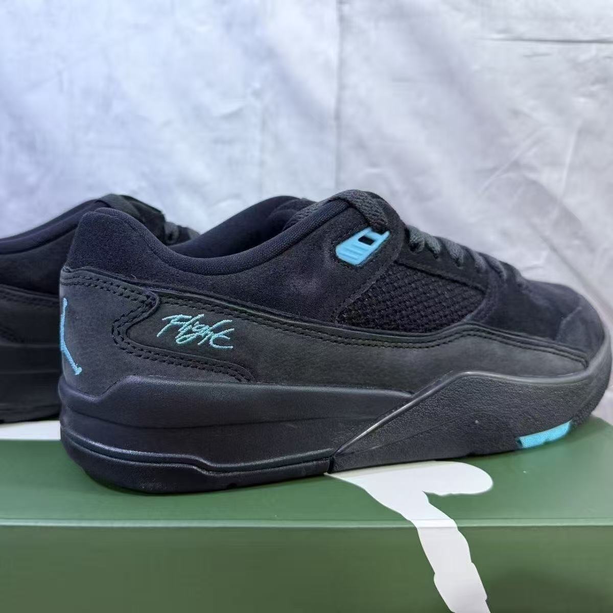 AIR JORDAN FLIGHT COURT AJ RETRO "BLACK / BLUE"