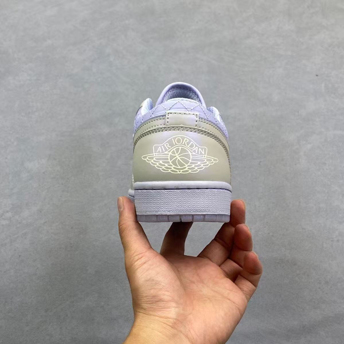 JORDAN 1 LOW SE "GHOST / SAIL / PURE PLATINUM"