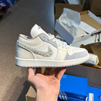 AIR JORDAN 1 LOW "BEIGE / GREY"