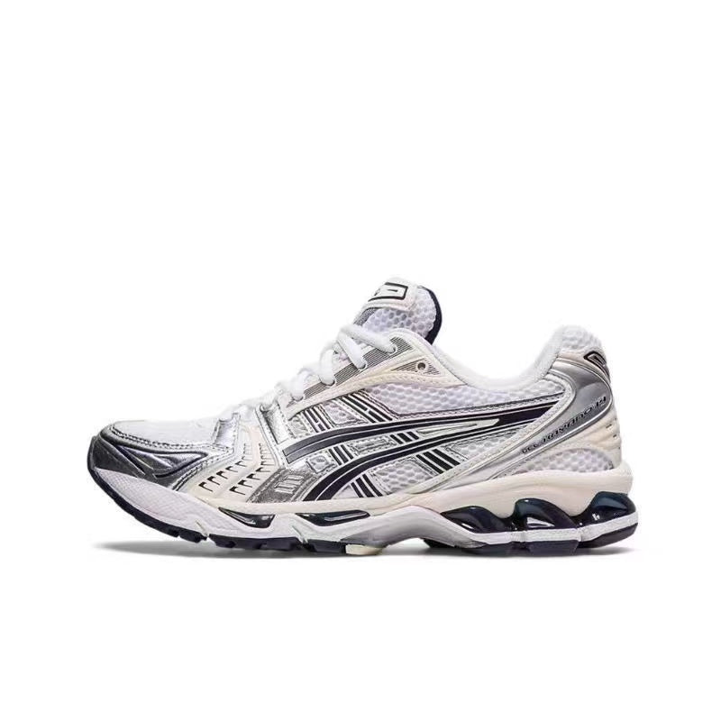 ASICS GEL-Kayano 14 in Silver/Black
