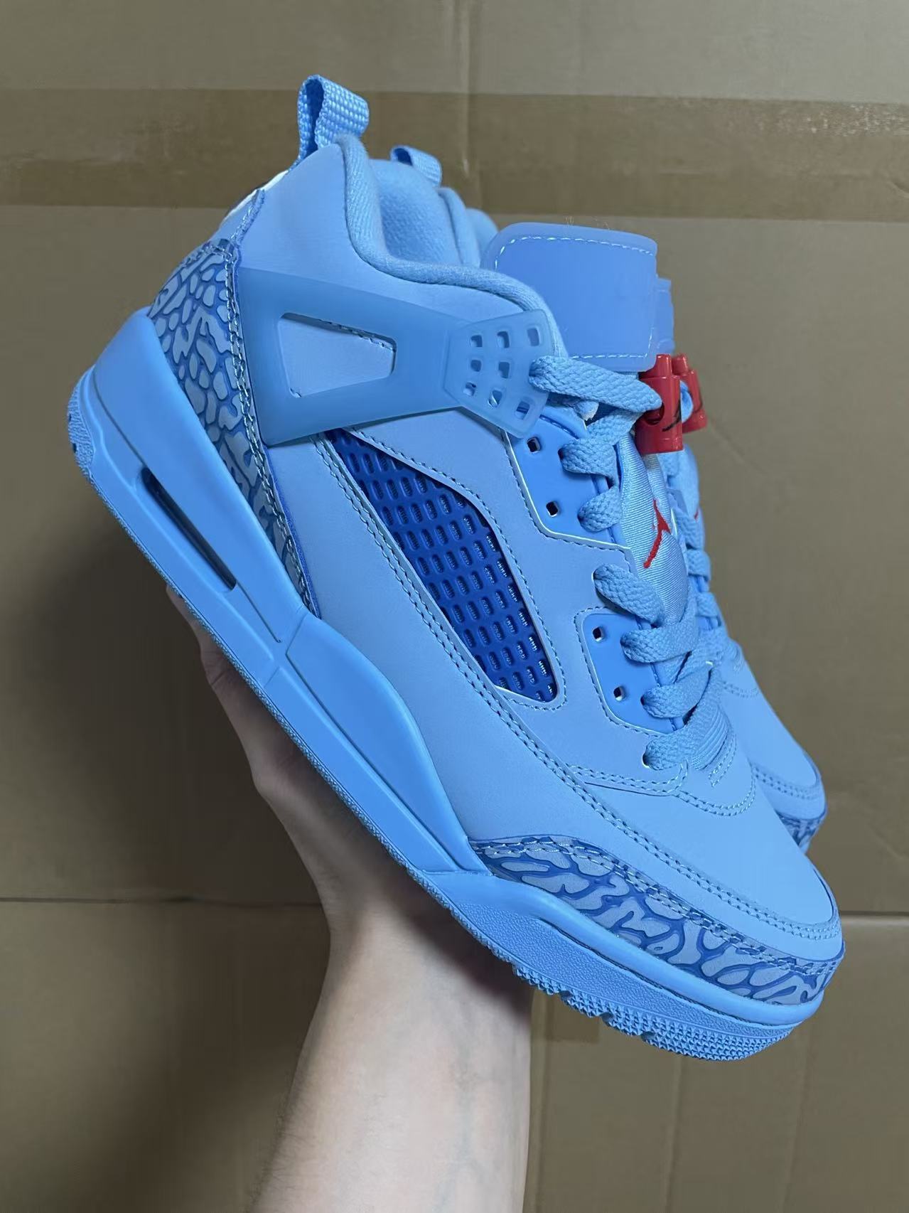Air Jordan 3.5 Spizike "Lake Blue"