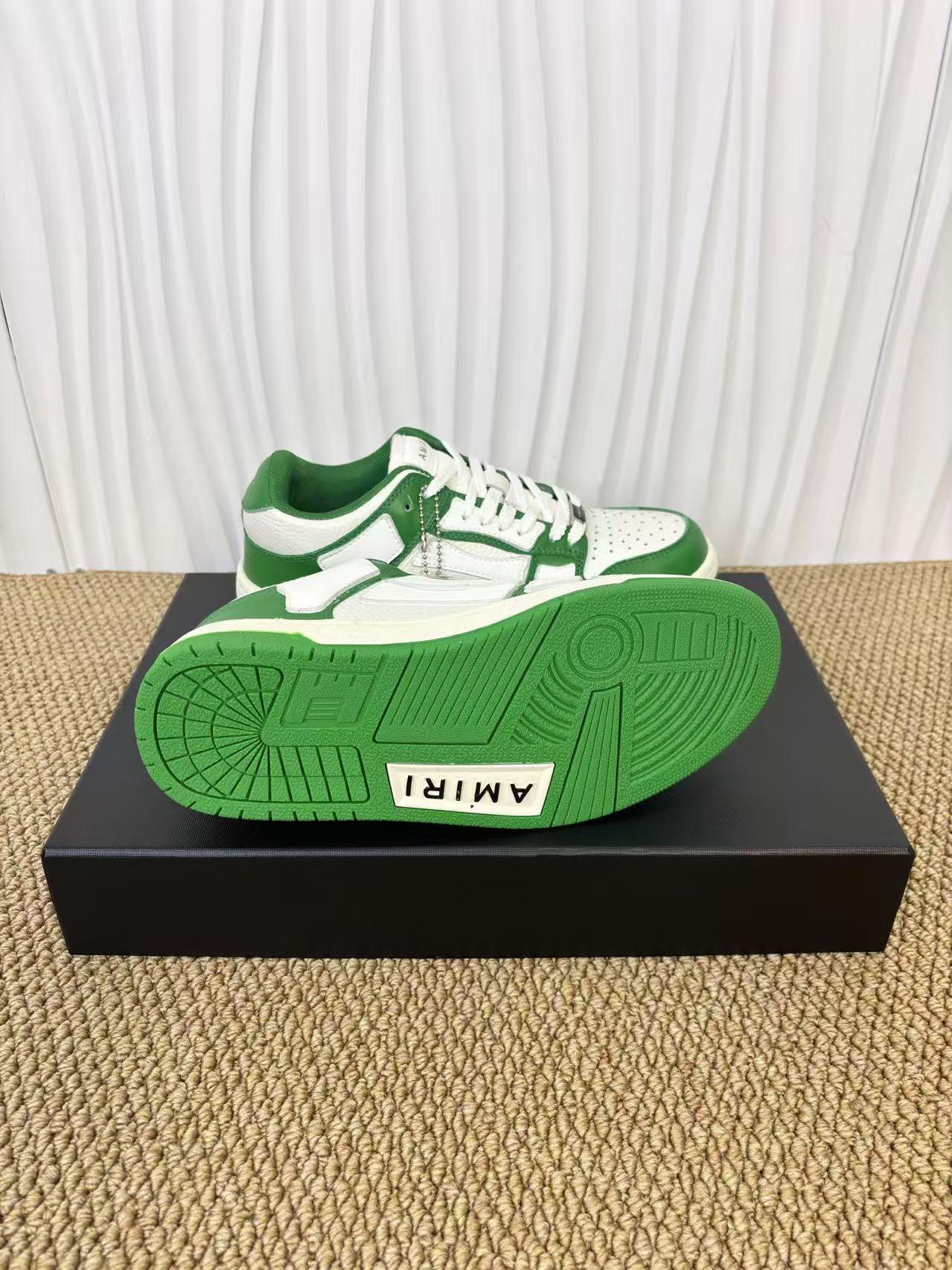 Emil’s Bone Shoe in Green/White: Botanic Osteology