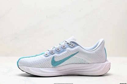 Nike Zoom Sneaker in White/Blue: Velocity Contrast