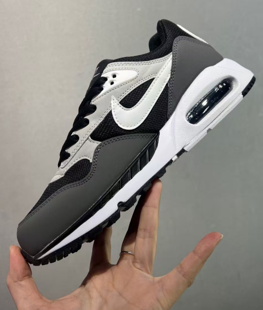 Nike Air Max Correlate in Black/White/Grey: Urban Gradient