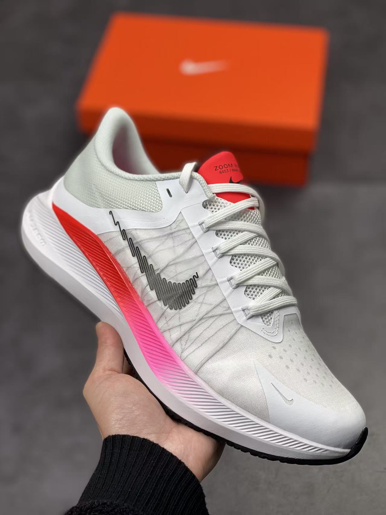 Nike Zoom Sneaker in White/Pink: Soft Ignition